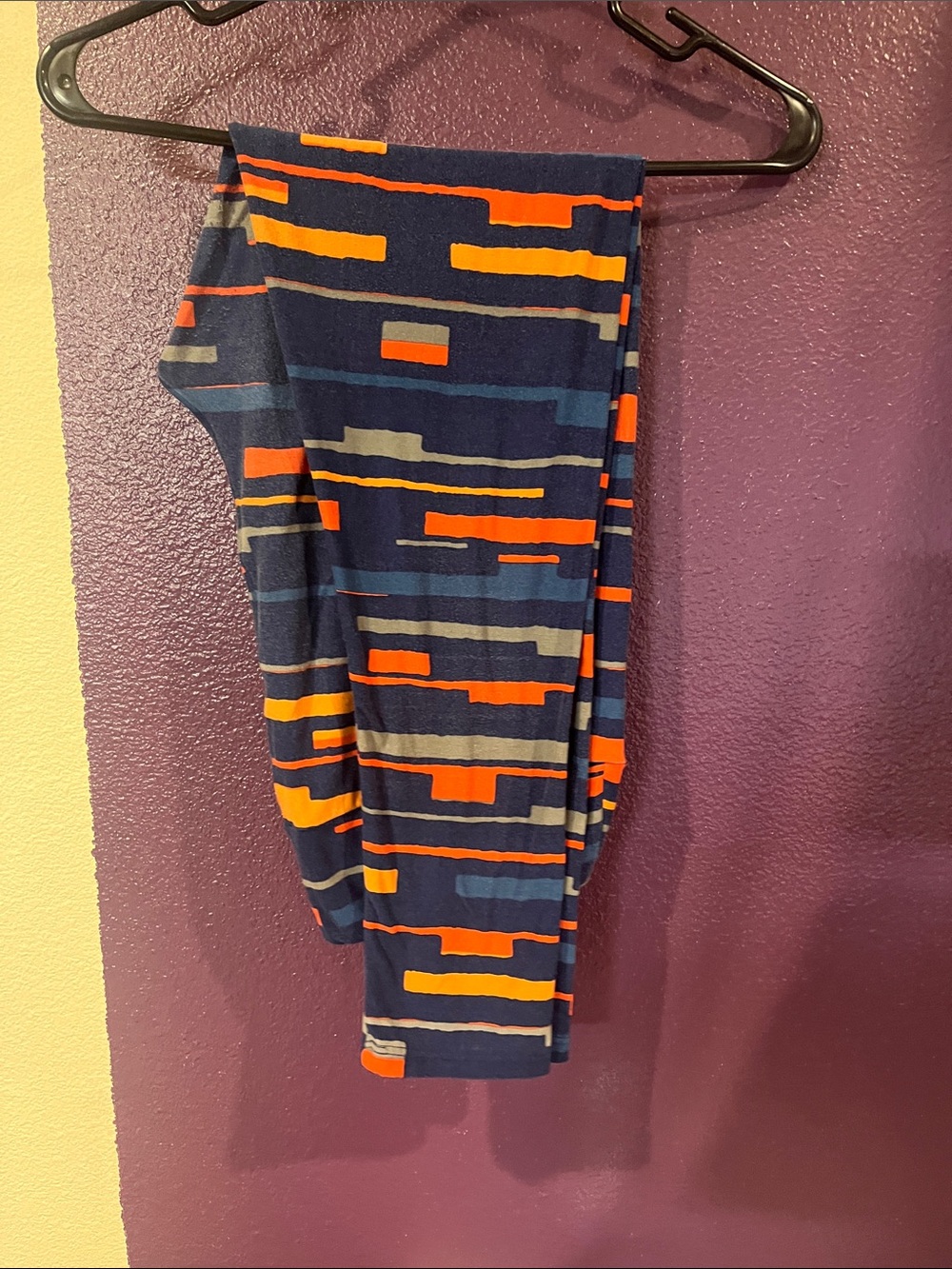 LuLaRoe Navy Leggings with Orange and Gray Geometric Print 29